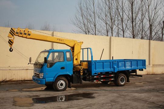 點擊查看詳細信息<br>標題：國四5噸隨車吊 閱讀次數(shù)：3273
