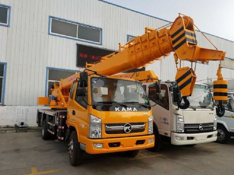 點(diǎn)擊查看詳細(xì)信息<br>標(biāo)題：10噸凱馬汽車吊 閱讀次數(shù)：2089