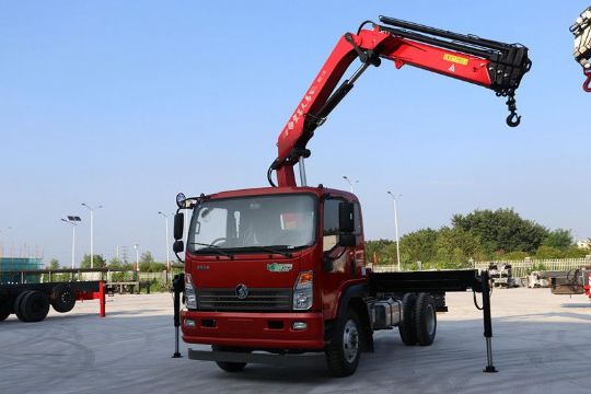 點(diǎn)擊查看詳細(xì)信息<br>標(biāo)題：6.3噸折臂吊 閱讀次數(shù)：2754